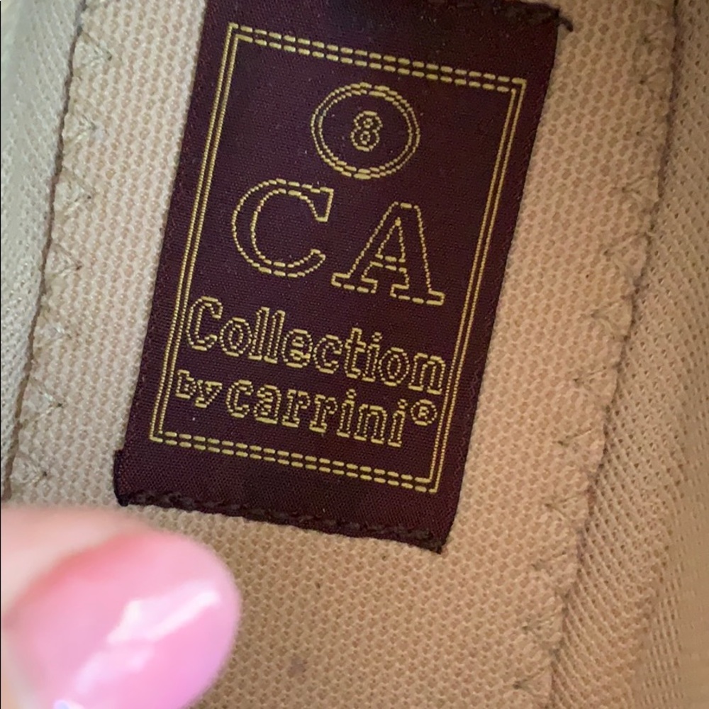 Sneakers - Picture 3 of 4